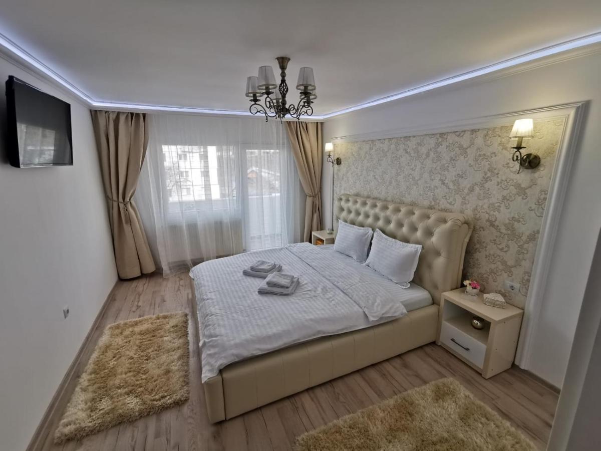 Apartament Gold Luxury Leilighet Tîrgu Ocna Eksteriør bilde