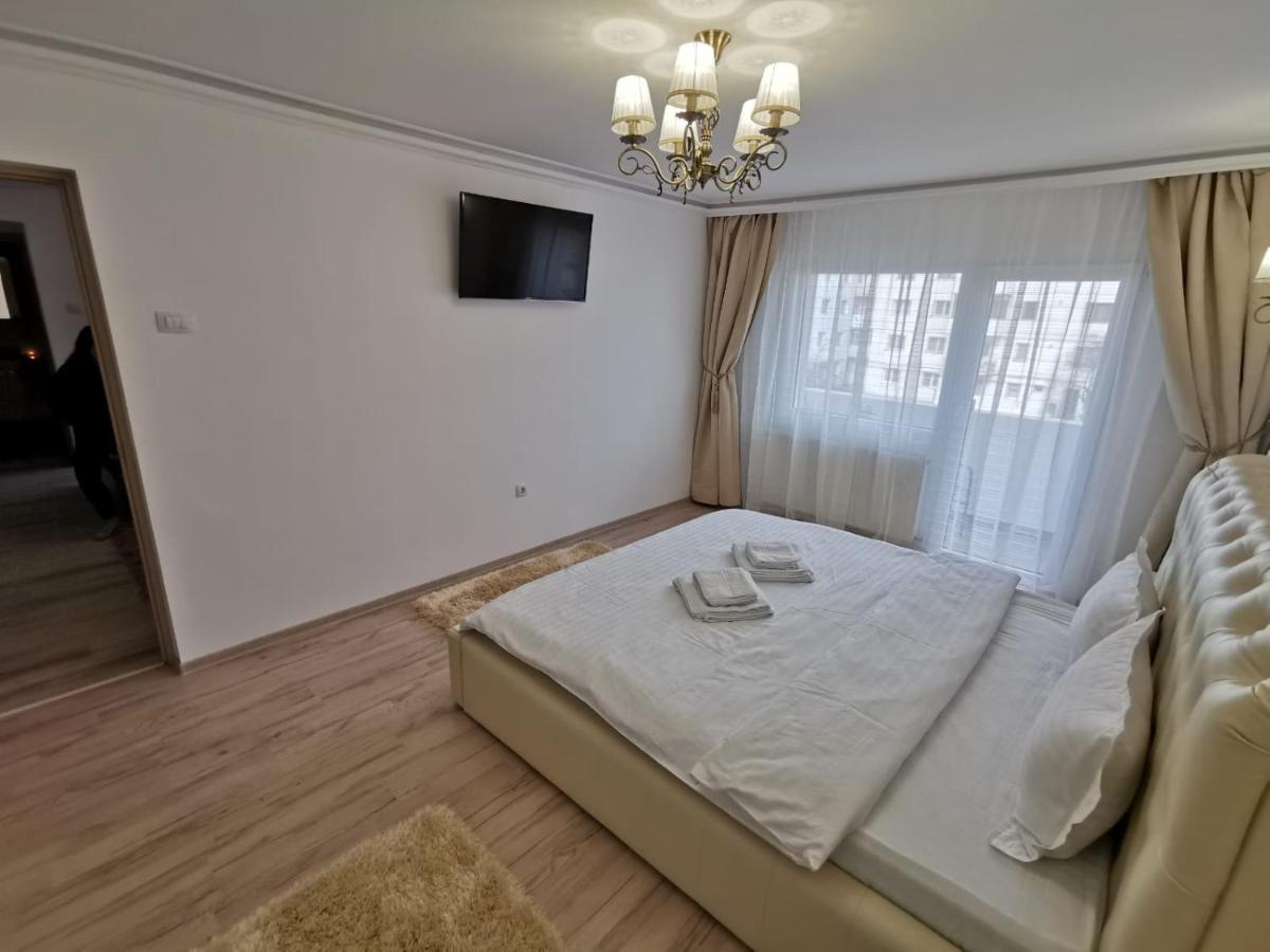 Apartament Gold Luxury Leilighet Tîrgu Ocna Eksteriør bilde
