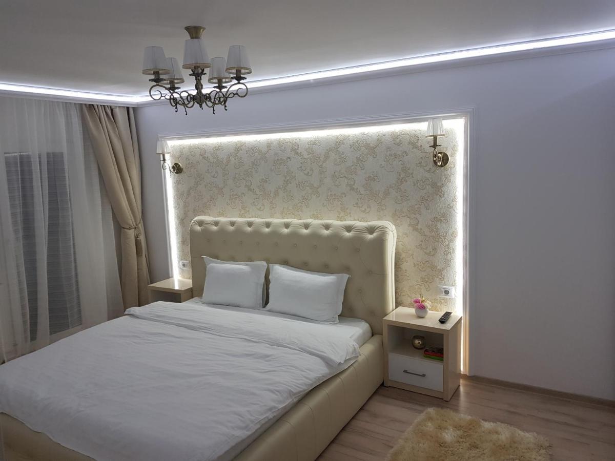 Apartament Gold Luxury Leilighet Tîrgu Ocna Eksteriør bilde